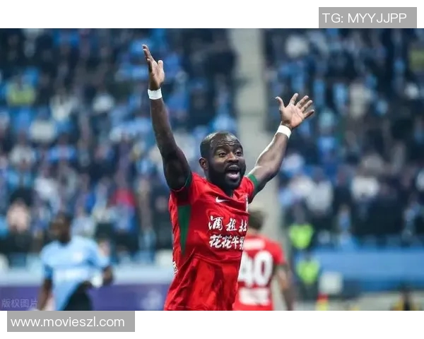 阿奇姆彭精彩抽射助力深圳新鹏城赢得关键比赛胜利