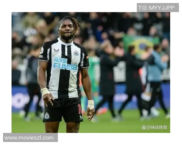 沙特联赛内维斯防守表现分析及其对球队战术的影响探讨 沙特联赛内维斯防守表现分析及其对球队战术的影响探讨