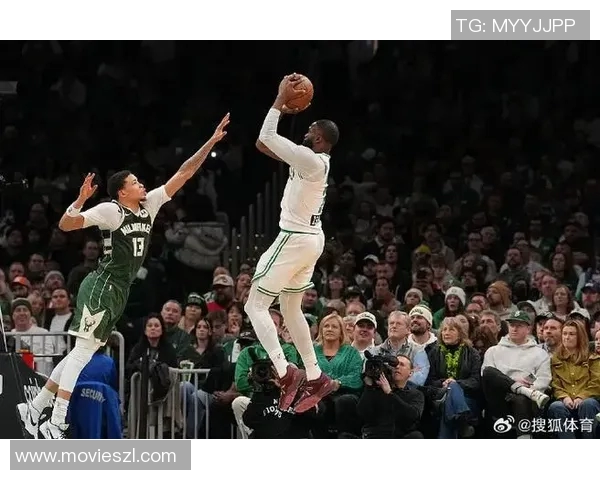 雄鹿击败凯尔特人，保持全胜战绩：这支球队的辉煌时刻